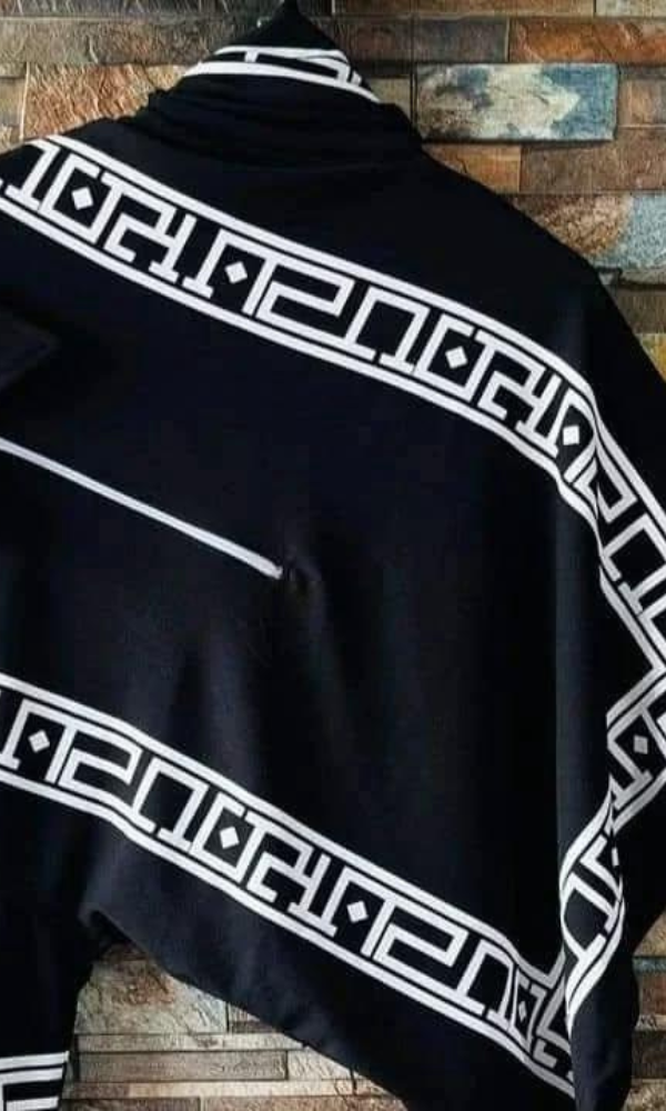 Printed zipped  Style collor Tshirt